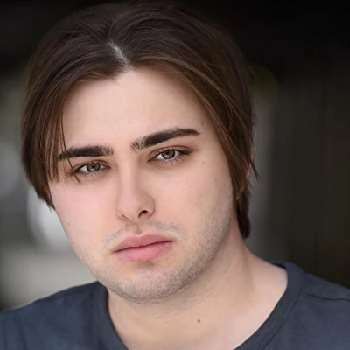 Cole Vallis - Date Of Birth, Bio, Birthdate, Parents, Networth & More