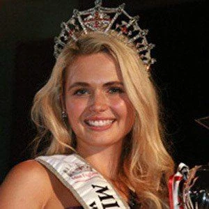 Laura Coleman Biography