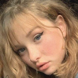 Zoe Colletti Biography