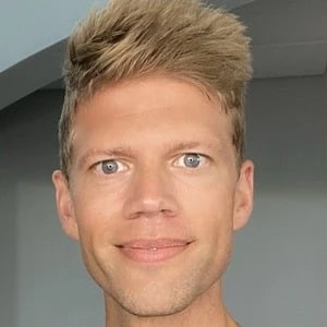 The Braces Guy - Networth, Bio, Wiki, Family, Birthday, Networth & More