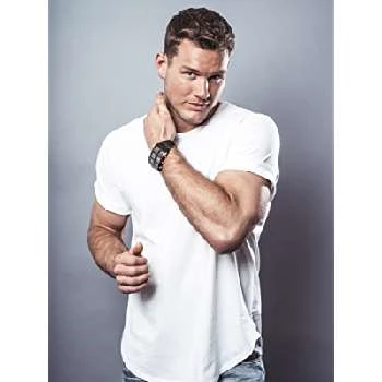 Colton Underwood - Age, Bio, Birthdate, Family, Networth & More