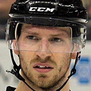 Blake Comeau - Age, Wiki, Birthdate, Bio, Networth, Family & More