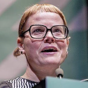 Lisa Congdon - Income, Birthday, Family, Bio, Networth & More