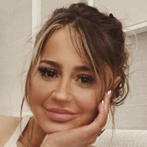 Chloé Constance Biography