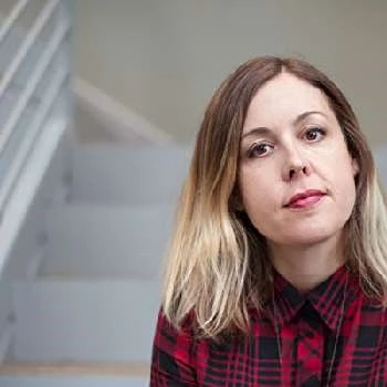 Corin Tucker - Adderess, Bio, Birthdate, Family, Wiki & More