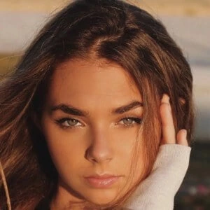 Chrissy Corsaro - Wiki, Bio, Networth, Birthdate, Family & More