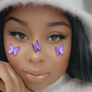 Cosmeholics Anonymous - Height, Bio, Wiki, Family, Birthplace, Networth & More