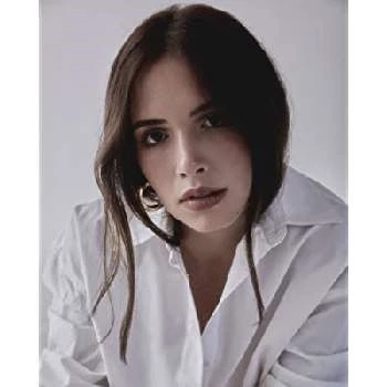 Costanza Andrade - Age, Bio, Birthdate, Family, Networth & More