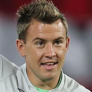 Simon Cox - Biography, Birthday, Wiki, Family, Networth & More