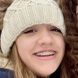 Annelise CGTeen - Income, Birthday, Family, Bio, Networth & More