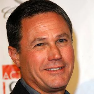 Robert Crais - Networth, Bio, Birthdate, Age, Family & More