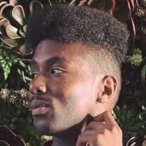 Denzel Crisp - Family, Bio, Birthday, Family, Income & More