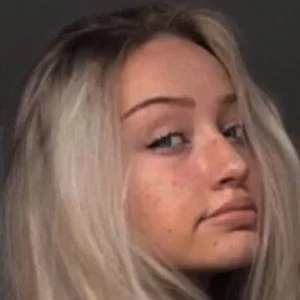 Isla Critchley Biography