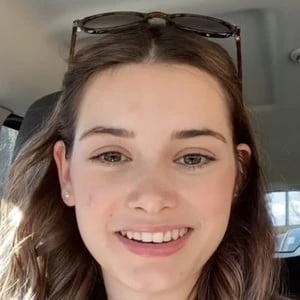 Croissant Woman - Bio, Networth, Family, Age, Birthdate & More