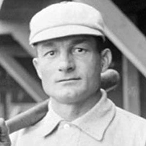 Lave Cross - Wiki, Bio, Birthdate, Networth, Family & More