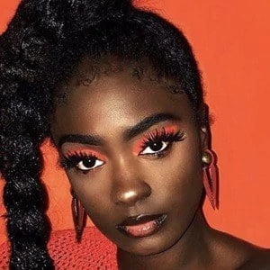 Alexus Crown - Age, Height, Birthdate, Family, Wiki & More