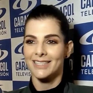 Carolina Cruz Biography