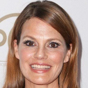 Suzanne Rossell Cryer Biography