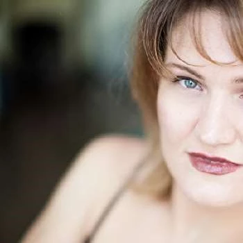 Crystal Barrett - Age, Bio, Birthdate, Family, Networth & More