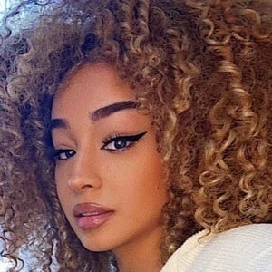 Dana Curly - Networth, Bio, Birthdate, Age, Family & More