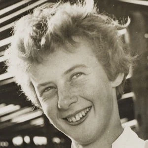 Betty Cuthbert - Networth, Bio, Birthdate, Age, Family & More
