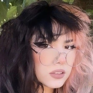 cvnela - Parents, Networth, Bio, Birthdate, Family Wiki & More