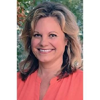 Cynthia Belliveau - Age, Bio, Birthdate, Family, Networth & More