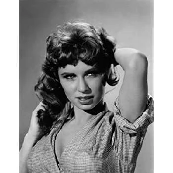 Cynthia Chenault - Age, Height, Birthdate, Bio, Family, Networth & More