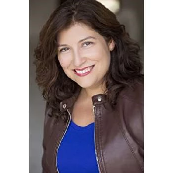 Cynthia Leal - Age, Bio, Birthdate, Family, Networth & More