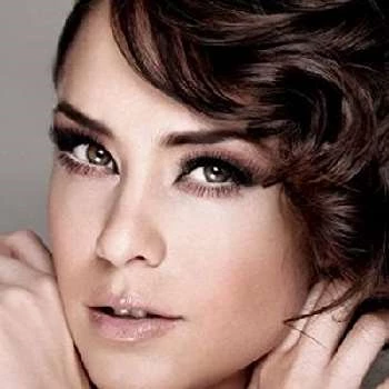 Dafne Molina - Age, Bio, Birthdate, Family, Networth & More