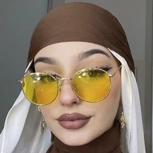 Tuba Dagli - Birthplace, Bio, Wiki, Birthday, Family, Networth & More