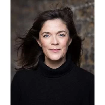 Dairíne Ní Dhonnchú - Age, Bio, Birthdate, Family, Networth & More