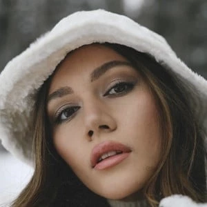 Anna Maria Damm - Profession, Biography, Birthdate, Family, Wiki & More