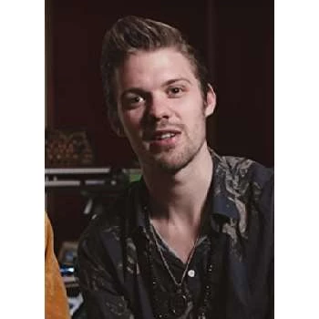 Daniel Caesar - Age, Bio, Birthdate, Family, Networth & More