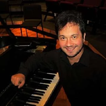 Daniel Manoiu Biography