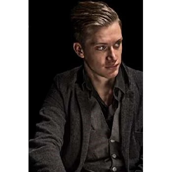 Daniel Sloss - Age, Bio, Birthdate, Family, Networth & More