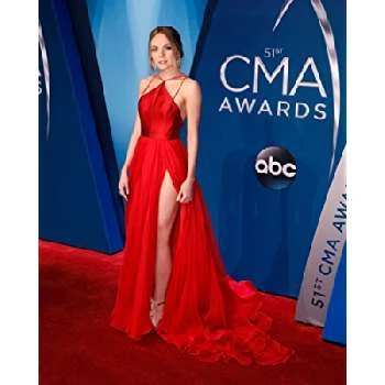 Danielle Bradbery - Wiki, Bio, Networth, Birthdate, Family & More