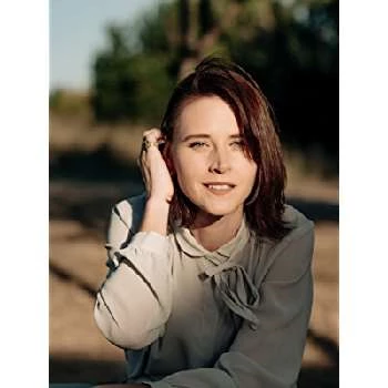 Danielle Evon Ploeger - Height, Bio, Wiki, Family, Birthplace, Networth & More