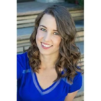 Danielle Marie Thompson - Age, Bio, Birthdate, Family, Networth & More