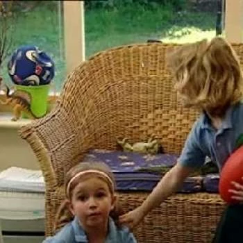 Danni Bennatar - Age, Bio, Birthdate, Family, Networth & More