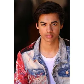 Darcy Vissenjoux Biography