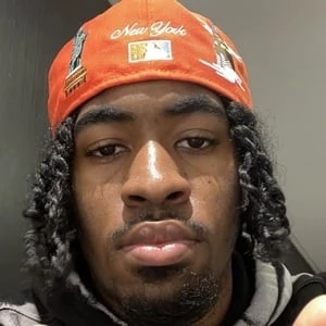 Curly Darius Biography