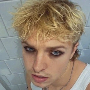 Harper Dark - Profession, Biography, Birthdate, Family, Wiki & More