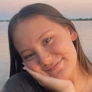 Alyssa Darland Biography