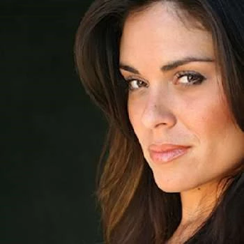 Darlene Vazquetelles - Age, Bio, Birthdate, Family, Networth & More