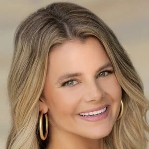 Valorie Darling Biography