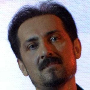 Farhad Darya Biography