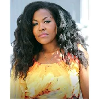 Dasheonna Elle - Age, Bio, Birthdate, Family, Networth & More