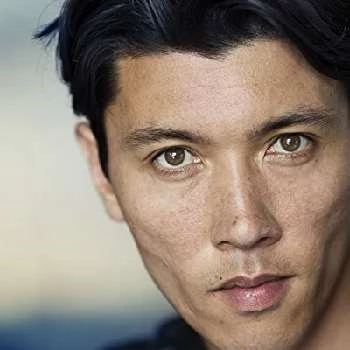 David Sakurai Biography