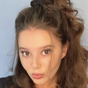 Maddie Davies Biography